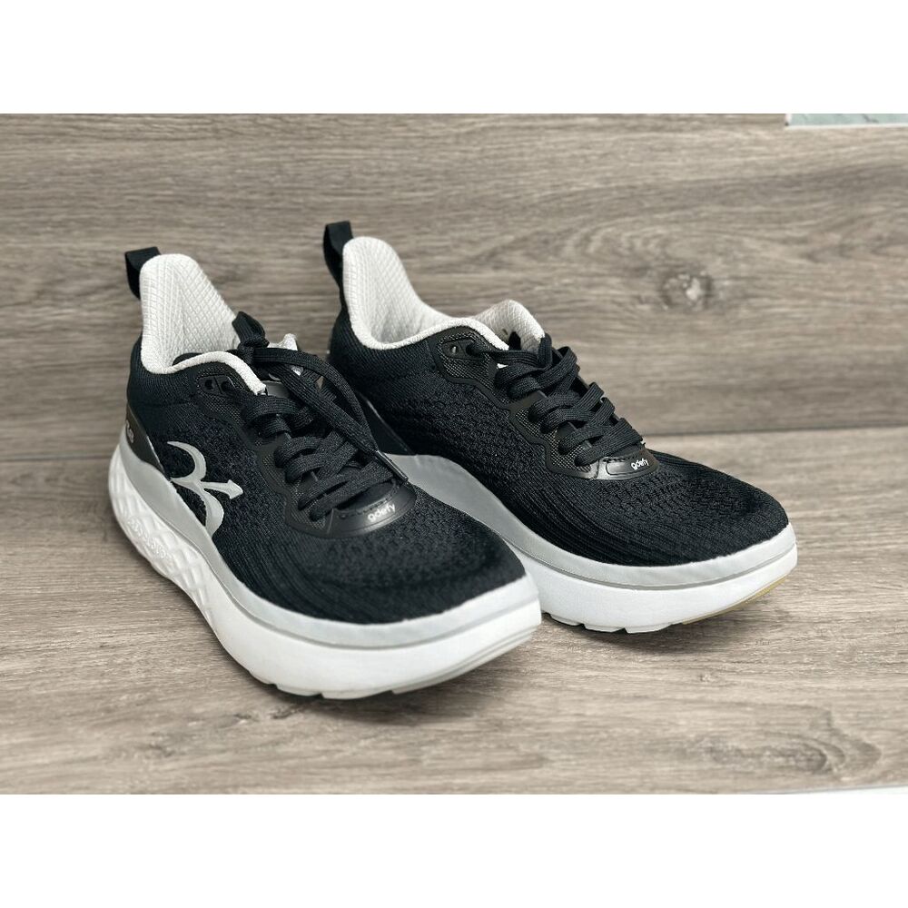 Gravity Defyer Women's XLR8 Athletic Sneaker - Black/Silver 9